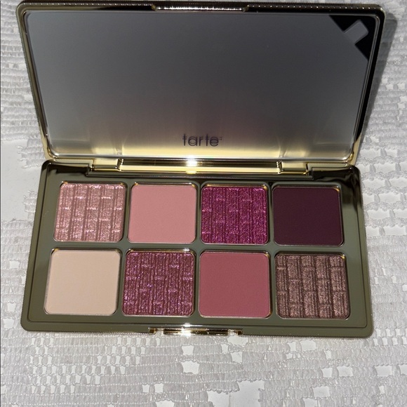 NEW Tarte eyeshadow palette - Picture 2 of 4